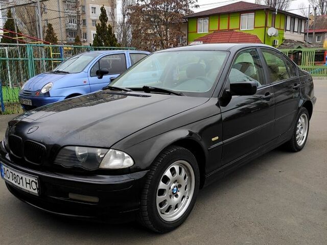 Черный БМВ 3 Серия, объемом двигателя 2 л и пробегом 200 тыс. км за 3600 $, фото 1 на Automoto.ua