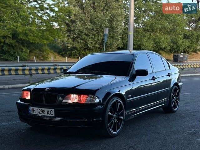Чорний БМВ 3 Серія, об'ємом двигуна 1.9 л та пробігом 300 тис. км за 3000 $, фото 1 на Automoto.ua