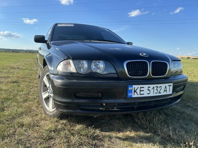 Черный БМВ 3 Серия, объемом двигателя 2 л и пробегом 400 тыс. км за 5000 $, фото 1 на Automoto.ua