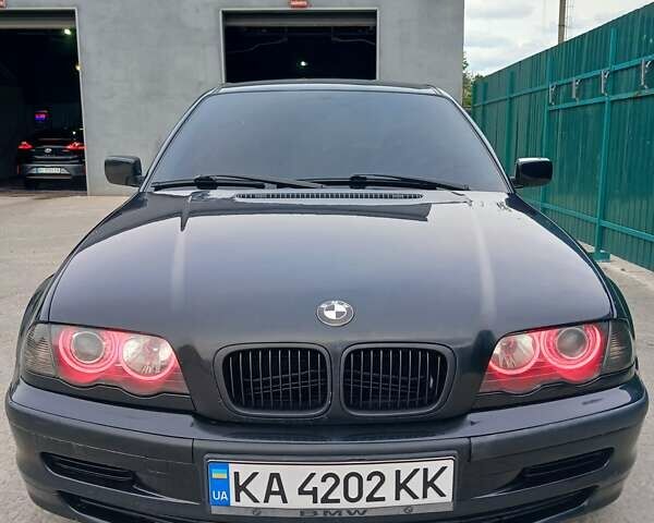 Черный БМВ 3 Серия, объемом двигателя 1.6 л и пробегом 300 тыс. км за 4100 $, фото 1 на Automoto.ua