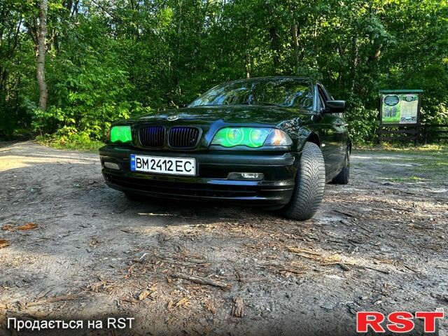 Черный БМВ 3 Серия, объемом двигателя 1.9 л и пробегом 331 тыс. км за 4600 $, фото 1 на Automoto.ua