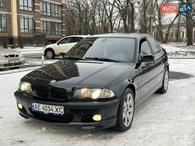 Черный БМВ 3 Серия, объемом двигателя 3 л и пробегом 392 тыс. км за 5750 $, фото 1 на Automoto.ua