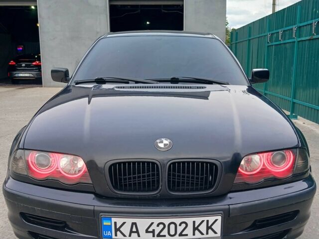 Черный БМВ 3 Серия, объемом двигателя 1.6 л и пробегом 300 тыс. км за 4100 $, фото 1 на Automoto.ua