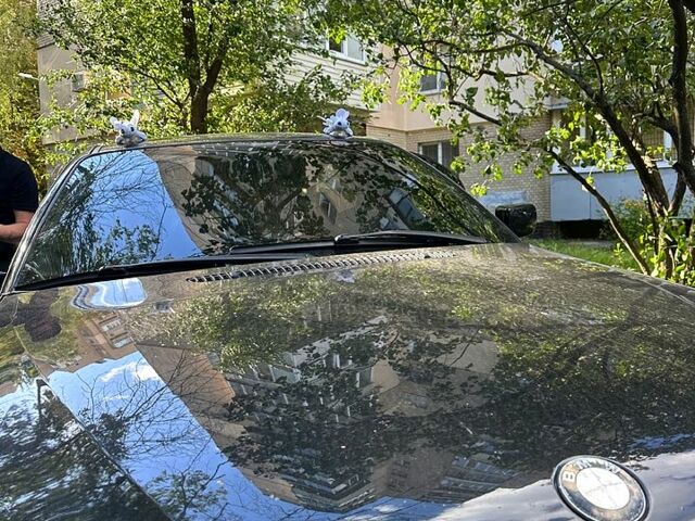 Черный БМВ 3 Серия, объемом двигателя 2 л и пробегом 300 тыс. км за 5000 $, фото 1 на Automoto.ua