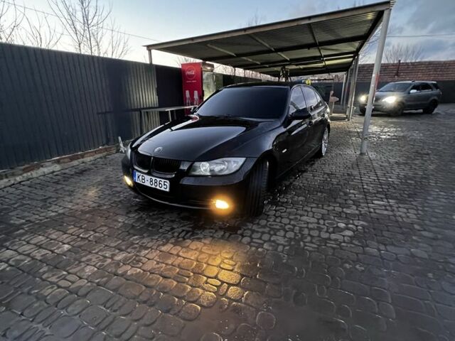 Черный БМВ 3 Серия, объемом двигателя 2 л и пробегом 350 тыс. км за 1191 $, фото 1 на Automoto.ua