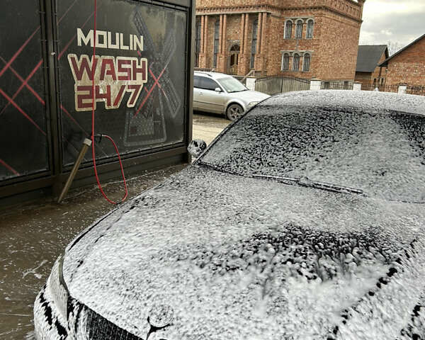 Черный БМВ 3 Серия, объемом двигателя 2 л и пробегом 340 тыс. км за 6800 $, фото 1 на Automoto.ua