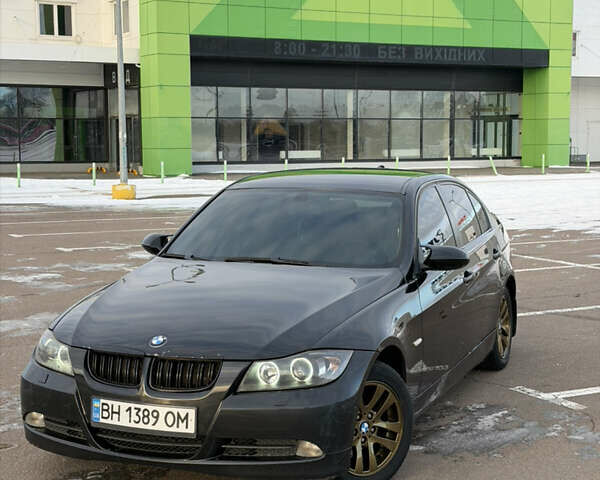 Черный БМВ 3 Серия, объемом двигателя 2 л и пробегом 299 тыс. км за 7200 $, фото 1 на Automoto.ua
