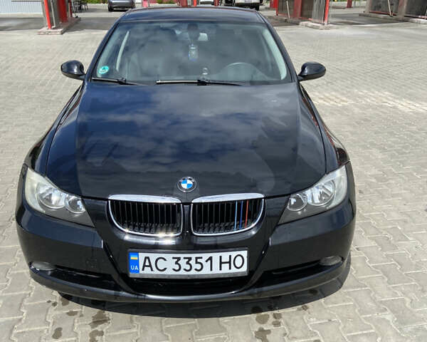 Черный БМВ 3 Серия, объемом двигателя 2 л и пробегом 200 тыс. км за 6700 $, фото 1 на Automoto.ua