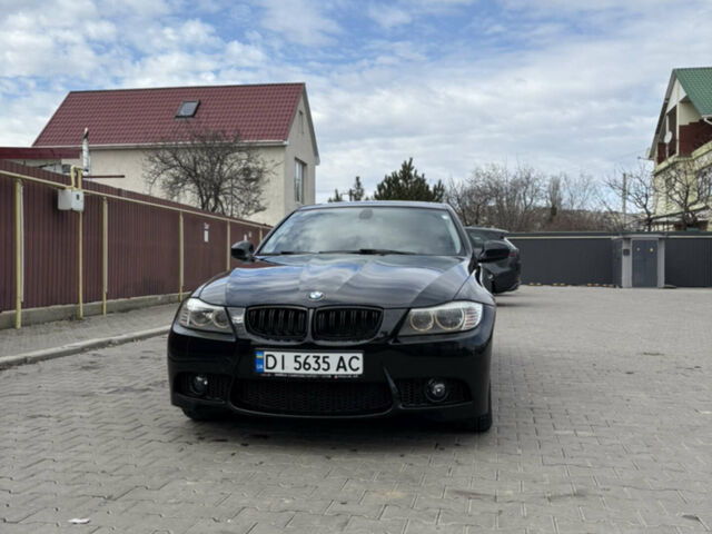 Черный БМВ 3 Серия, объемом двигателя 3 л и пробегом 273 тыс. км за 8500 $, фото 1 на Automoto.ua