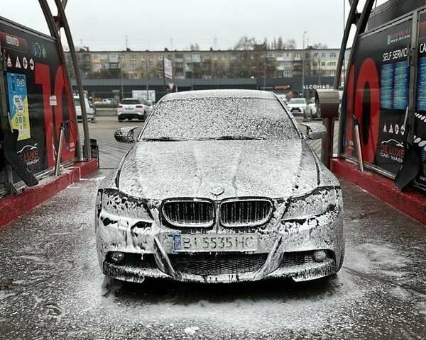 Черный БМВ 3 Серия, объемом двигателя 3 л и пробегом 268 тыс. км за 10000 $, фото 1 на Automoto.ua