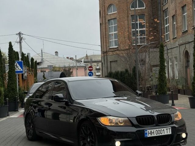 Черный БМВ 3 Серия, объемом двигателя 3 л и пробегом 198 тыс. км за 9400 $, фото 1 на Automoto.ua