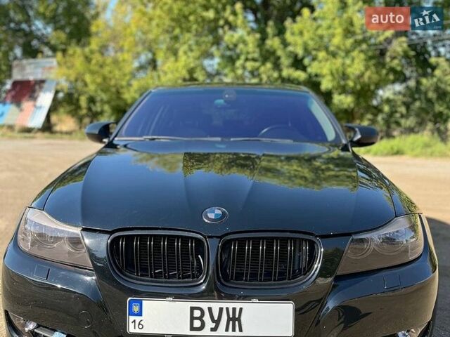 Черный БМВ 3 Серия, объемом двигателя 3 л и пробегом 202 тыс. км за 9300 $, фото 1 на Automoto.ua