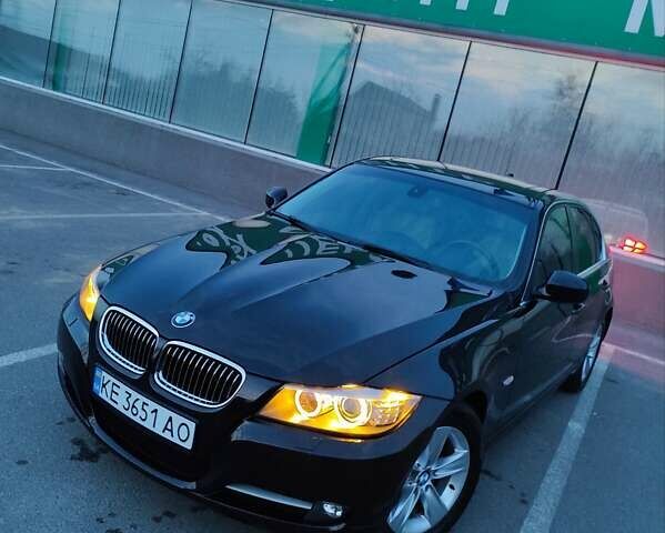 Черный БМВ 3 Серия, объемом двигателя 3 л и пробегом 208 тыс. км за 10500 $, фото 1 на Automoto.ua