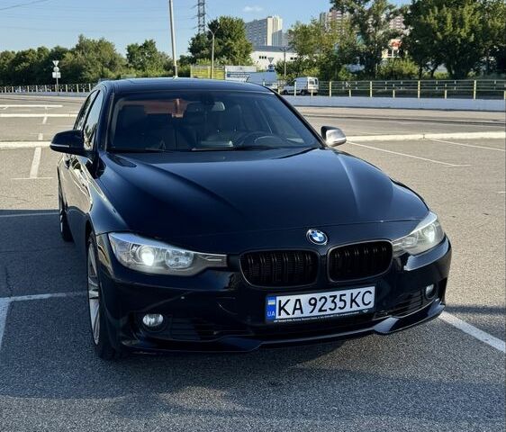 Черный БМВ 3 Серия, объемом двигателя 2 л и пробегом 86 тыс. км за 305 $, фото 1 на Automoto.ua