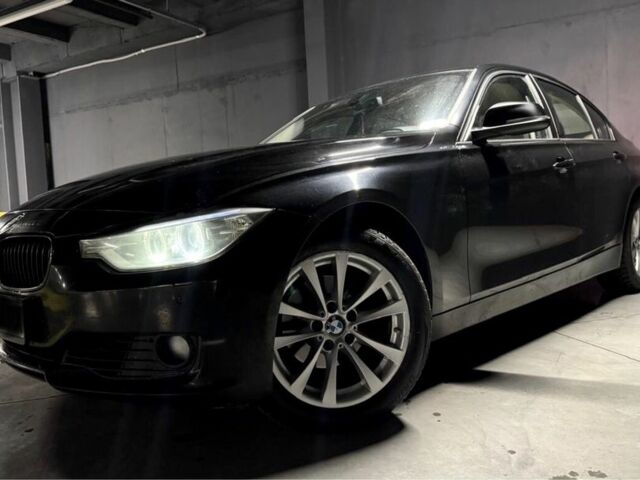 Черный БМВ 3 Серия, объемом двигателя 2 л и пробегом 192 тыс. км за 12700 $, фото 1 на Automoto.ua