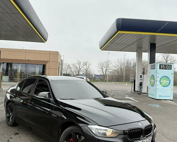 Черный БМВ 3 Серия, объемом двигателя 2 л и пробегом 216 тыс. км за 12999 $, фото 1 на Automoto.ua