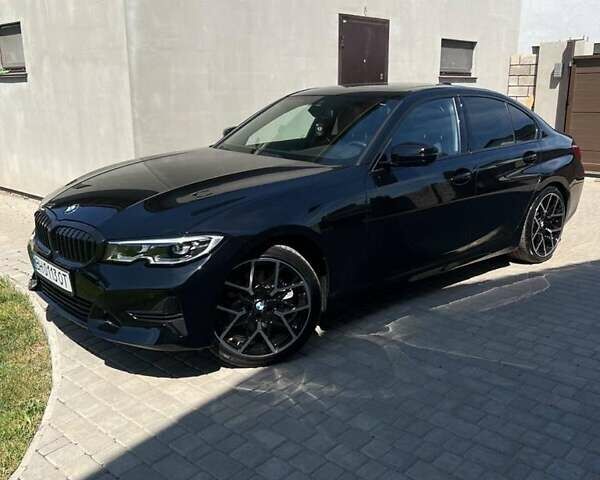 Чорний БМВ 3 Серія, об'ємом двигуна 2 л та пробігом 17 тис. км за 30999 $, фото 1 на Automoto.ua