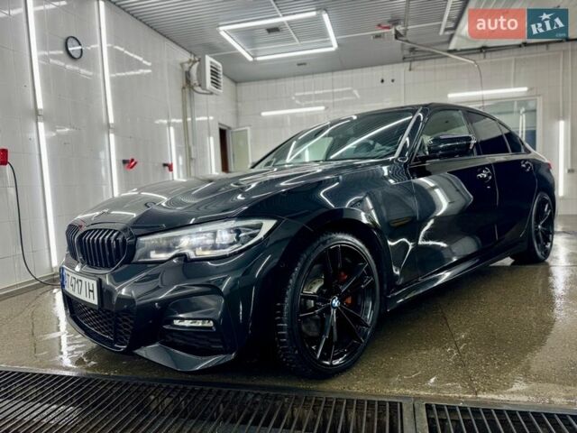 Чорний БМВ 3 Серія, об'ємом двигуна 2 л та пробігом 118 тис. км за 27499 $, фото 1 на Automoto.ua