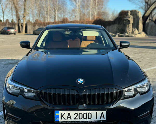 Черный БМВ 3 Серия, объемом двигателя 2 л и пробегом 16 тыс. км за 38000 $, фото 1 на Automoto.ua