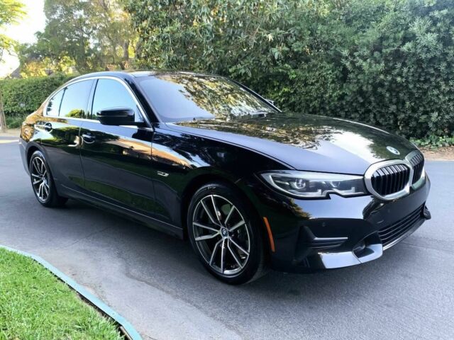 БМВ 3 Серія 2022 у Ужгороді на Automoto.ua Чорний БМВ 3 Серія, об'ємом двигуна 2 л та пробігом 30 тис. км за 20300 $, фото 1 на Automoto.ua
