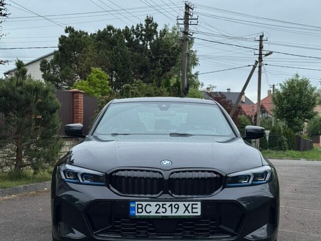 Чорний БМВ 3 Серія, об'ємом двигуна 2 л та пробігом 124 тис. км за 27000 $, фото 1 на Automoto.ua