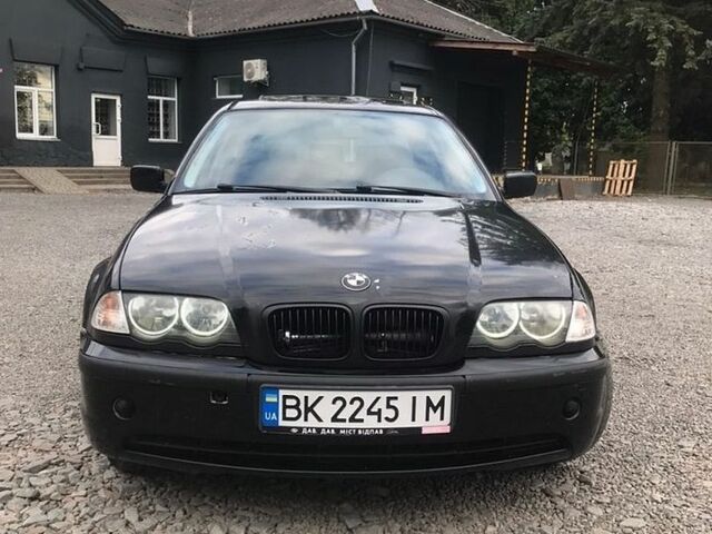 Черный БМВ 3 Серия, объемом двигателя 1.9 л и пробегом 300 тыс. км за 2550 $, фото 1 на Automoto.ua