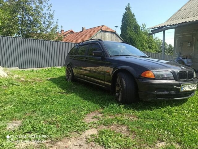Черный БМВ 3 Серия, объемом двигателя 2 л и пробегом 300 тыс. км за 2500 $, фото 1 на Automoto.ua
