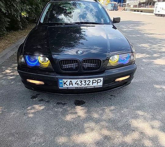 Черный БМВ 3 Серия, объемом двигателя 1.9 л и пробегом 320 тыс. км за 4500 $, фото 1 на Automoto.ua