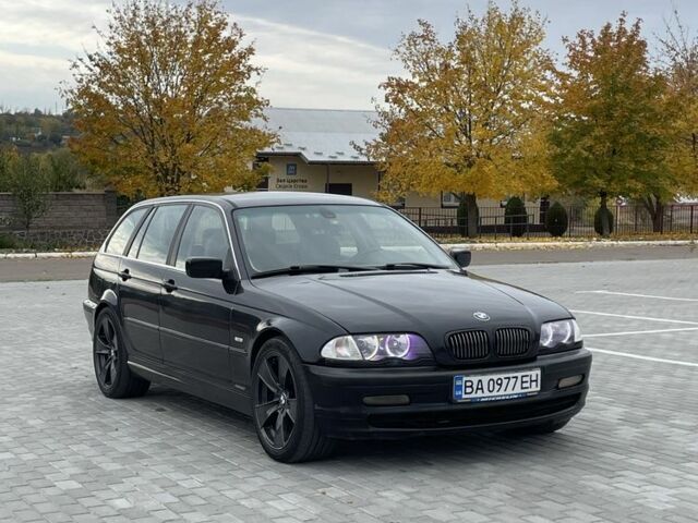 Черный БМВ 3 Серия, объемом двигателя 2.9 л и пробегом 3 тыс. км за 4319 $, фото 1 на Automoto.ua