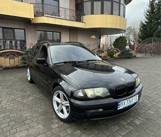 Черный БМВ 3 Серия, объемом двигателя 2 л и пробегом 380 тыс. км за 4000 $, фото 1 на Automoto.ua