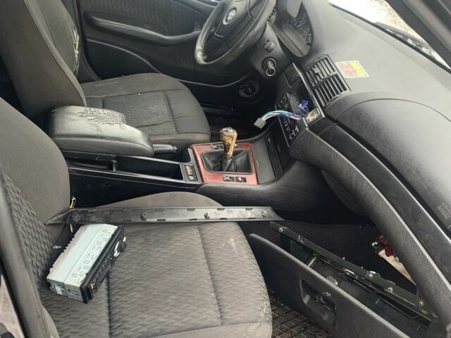 Чорний БМВ 3 Серія, об'ємом двигуна 2 л та пробігом 400 тис. км за 700 $, фото 1 на Automoto.ua