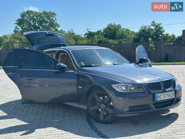 Черный БМВ 3 Серия, объемом двигателя 2.99 л и пробегом 405 тыс. км за 8500 $, фото 1 на Automoto.ua