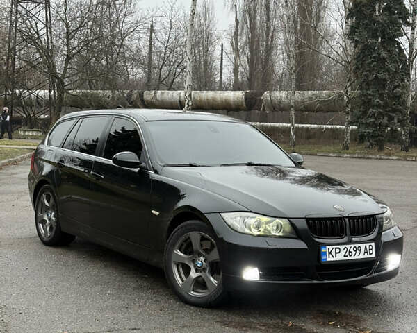 Черный БМВ 3 Серия, объемом двигателя 3 л и пробегом 200 тыс. км за 8200 $, фото 1 на Automoto.ua