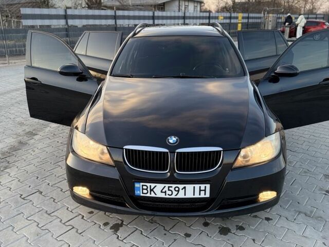 Чорний БМВ 3 Серія, об'ємом двигуна 2 л та пробігом 292 тис. км за 6000 $, фото 1 на Automoto.ua
