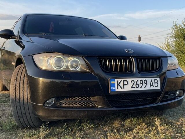 Черный БМВ 3 Серия, объемом двигателя 3 л и пробегом 295 тыс. км за 8019 $, фото 1 на Automoto.ua