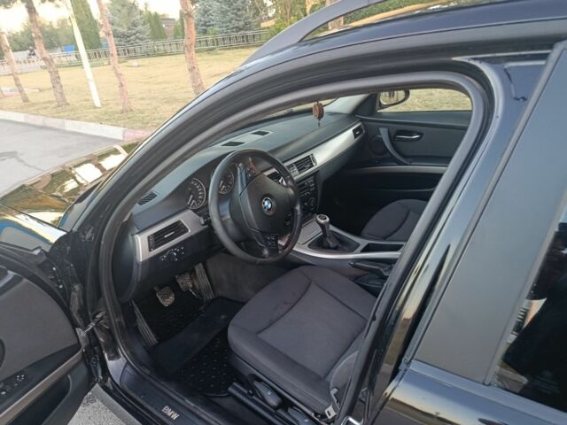 Чорний БМВ 3 Серія, об'ємом двигуна 2 л та пробігом 310 тис. км за 5300 $, фото 1 на Automoto.ua