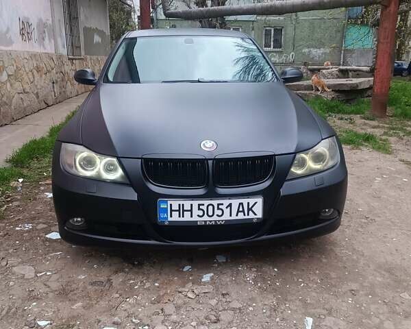 Черный БМВ 3 Серия, объемом двигателя 2 л и пробегом 250 тыс. км за 6999 $, фото 1 на Automoto.ua