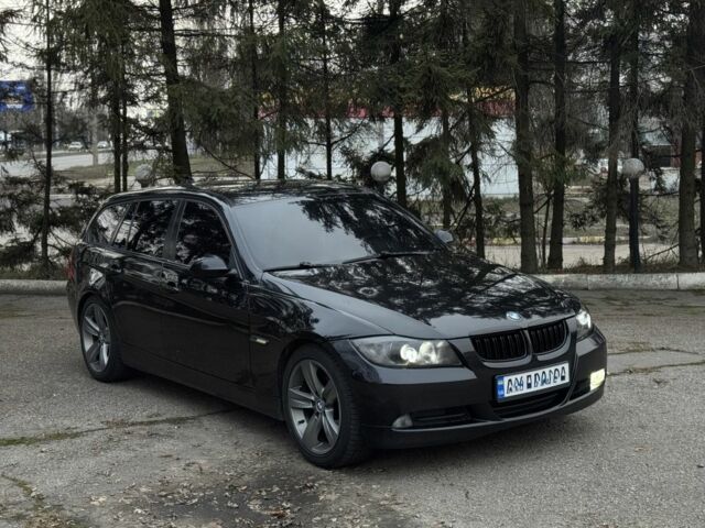 Черный БМВ 3 Серия, объемом двигателя 2 л и пробегом 330 тыс. км за 7400 $, фото 1 на Automoto.ua