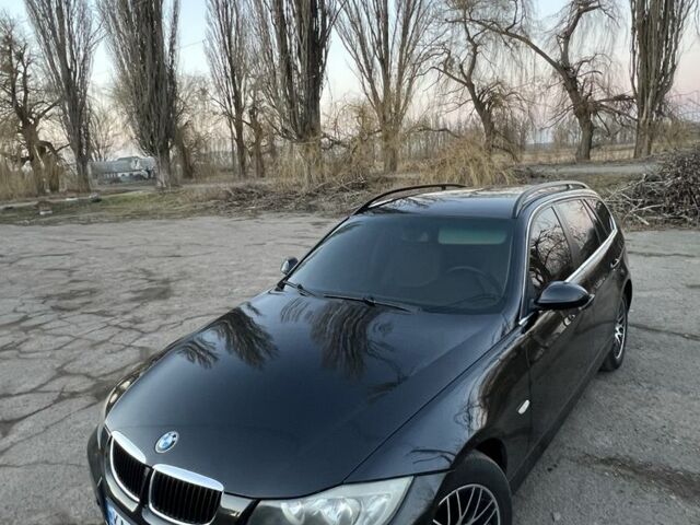 Чорний БМВ 3 Серія, об'ємом двигуна 2 л та пробігом 312 тис. км за 5750 $, фото 1 на Automoto.ua