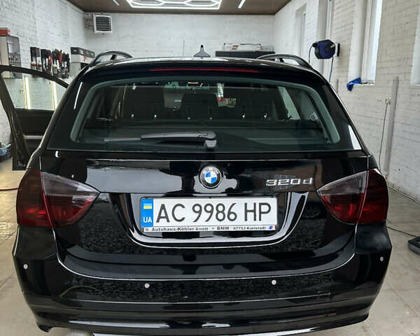 Черный БМВ 3 Серия, объемом двигателя 2 л и пробегом 341 тыс. км за 7950 $, фото 1 на Automoto.ua