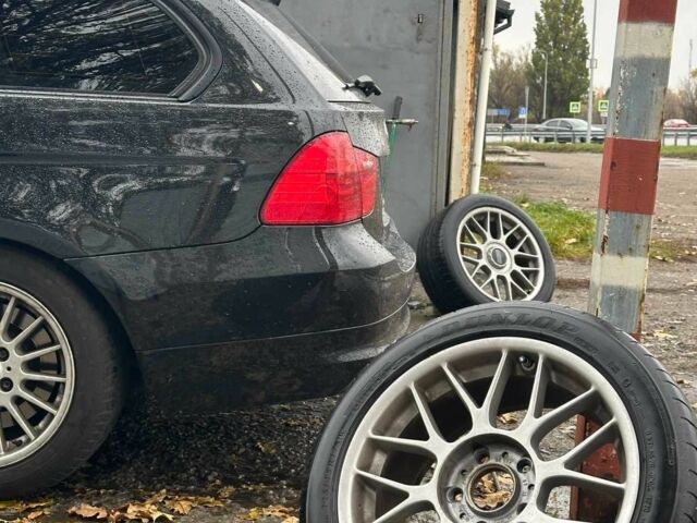 Черный БМВ 3 Серия, объемом двигателя 2 л и пробегом 270 тыс. км за 6800 $, фото 1 на Automoto.ua