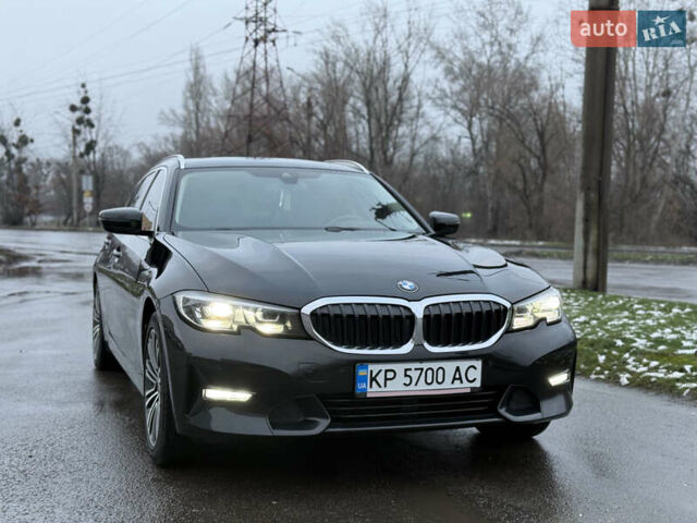 Чорний БМВ 3 Серія, об'ємом двигуна 2 л та пробігом 205 тис. км за 29999 $, фото 1 на Automoto.ua