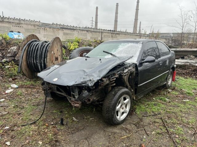 Фиолетовый БМВ 3 Серия, объемом двигателя 1.6 л и пробегом 200 тыс. км за 750 $, фото 1 на Automoto.ua