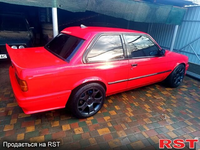 Червоний БМВ 3 Серія, об'ємом двигуна 2.8 л та пробігом 1000 тис. км за 4000 $, фото 1 на Automoto.ua