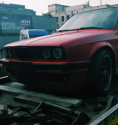 Красный БМВ 3 Серия, объемом двигателя 1.8 л и пробегом 200 тыс. км за 1300 $, фото 1 на Automoto.ua