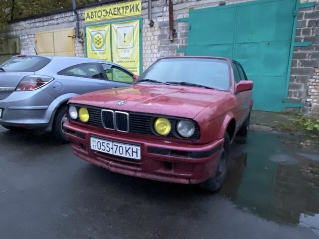 Красный БМВ 3 Серия, объемом двигателя 2 л и пробегом 80 тыс. км за 520 $, фото 1 на Automoto.ua