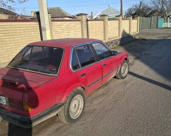 Червоний БМВ 3 Серія, об'ємом двигуна 1.8 л та пробігом 250 тис. км за 1100 $, фото 1 на Automoto.ua