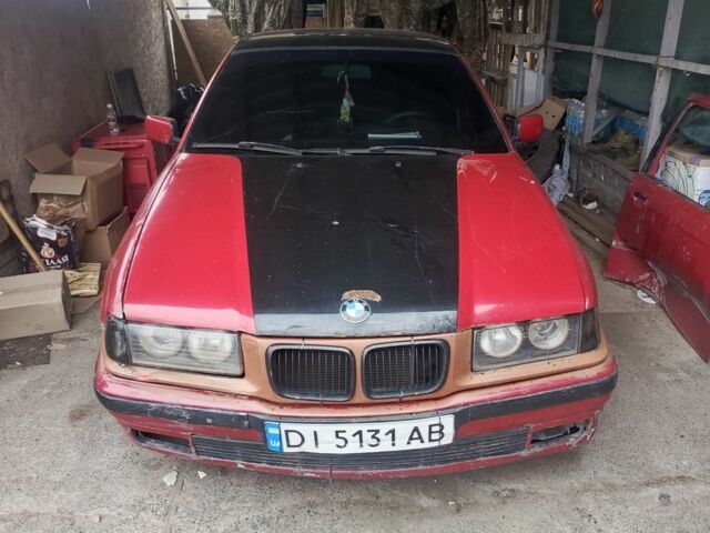 Червоний БМВ 3 Серія, об'ємом двигуна 1.6 л та пробігом 300 тис. км за 1421 $, фото 1 на Automoto.ua