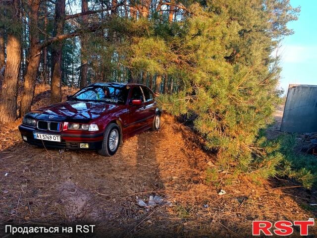 Червоний БМВ 3 Серія, об'ємом двигуна 1.8 л та пробігом 0 тис. км за 3000 $, фото 1 на Automoto.ua