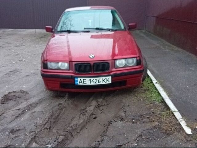 Красный БМВ 3 Серия, объемом двигателя 1.6 л и пробегом 480 тыс. км за 1975 $, фото 1 на Automoto.ua